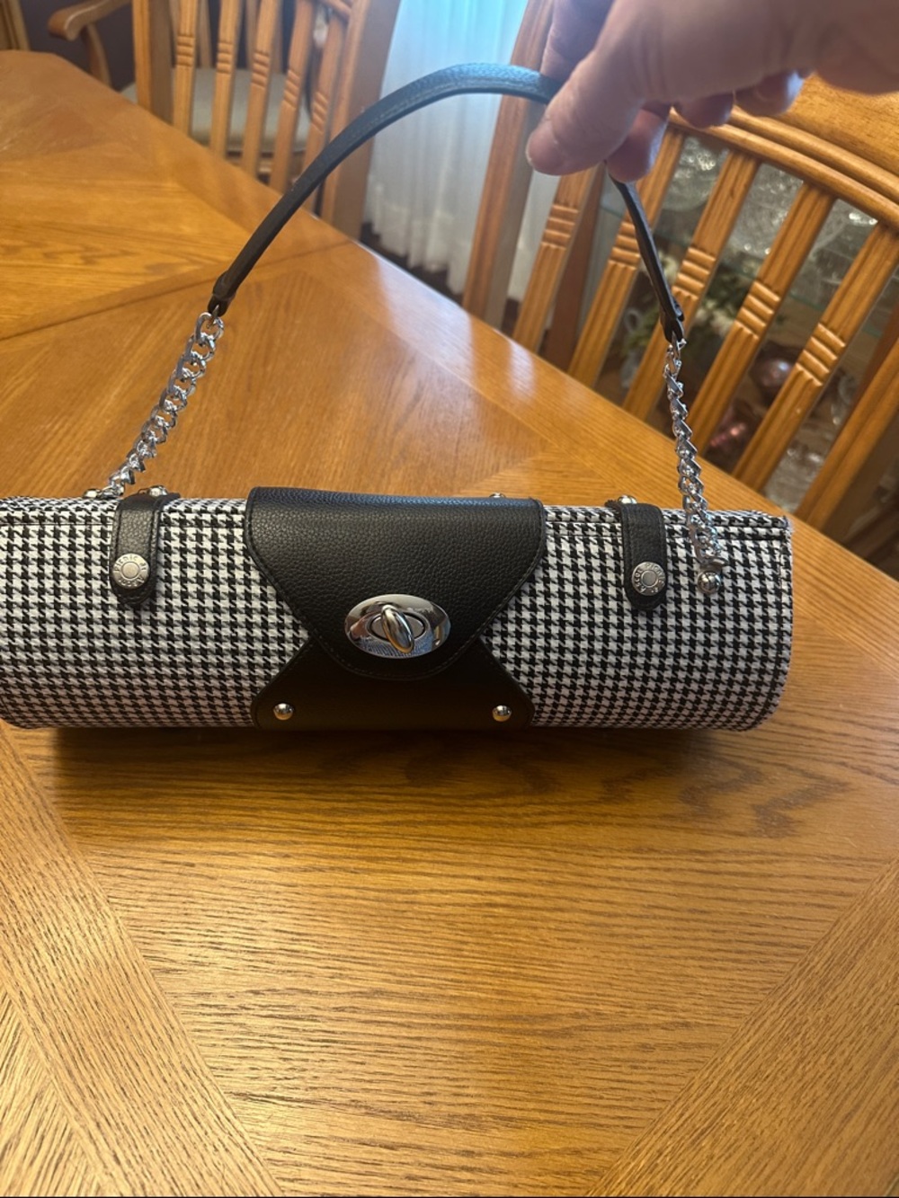 Black & White Houndstooth Barrel Shoulder Bag WINE purse!!